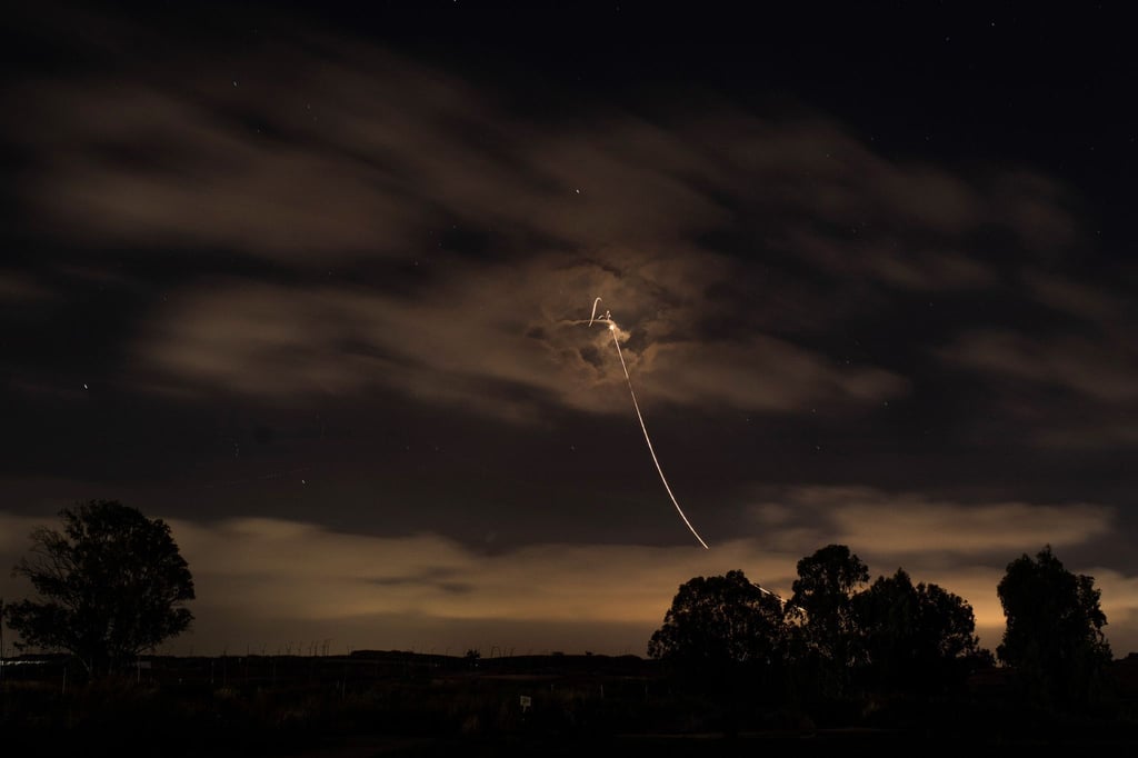 Israelische Iron-Dome-Raketen fangen Raketen aus dem Gazastreifen ab. (Symbolbild)