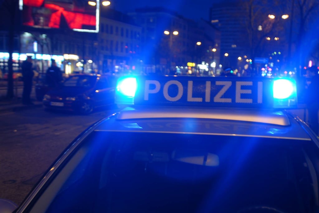Ein Polizeiauto im Einsatz.