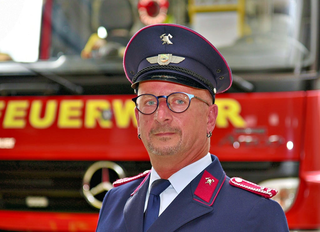 Frank Breitung ist vom Stadtrat der Stadt Bernburg zum Jugendwart der Feuerwehr Peißen berufen worden.