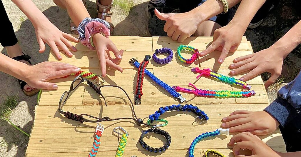 Schlüsselanhänger und vieles mehr können im Kreativmobil hergestellt werden. 