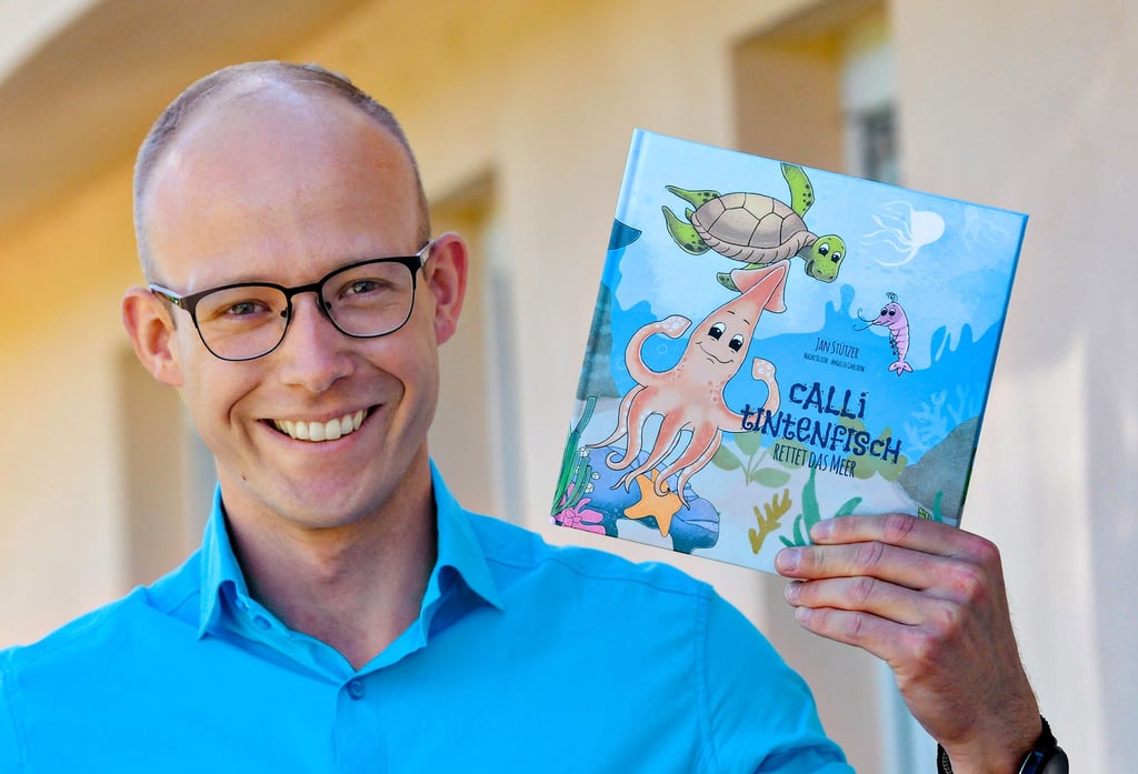 Der Schönburger Jan Stützer hat sich mit seinem Buch über Calli Tintenfisch um den Deutschen Kinderbuchpreis beworben.