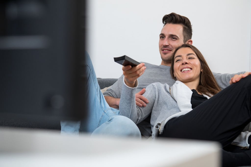 Fast wie im Kino? Ob ein Film so richtig Spaß macht, darüber entscheidet auch der Klang mit. Und der lässt allein mit dem Fernseher oft eher zu wünschen übrig.
