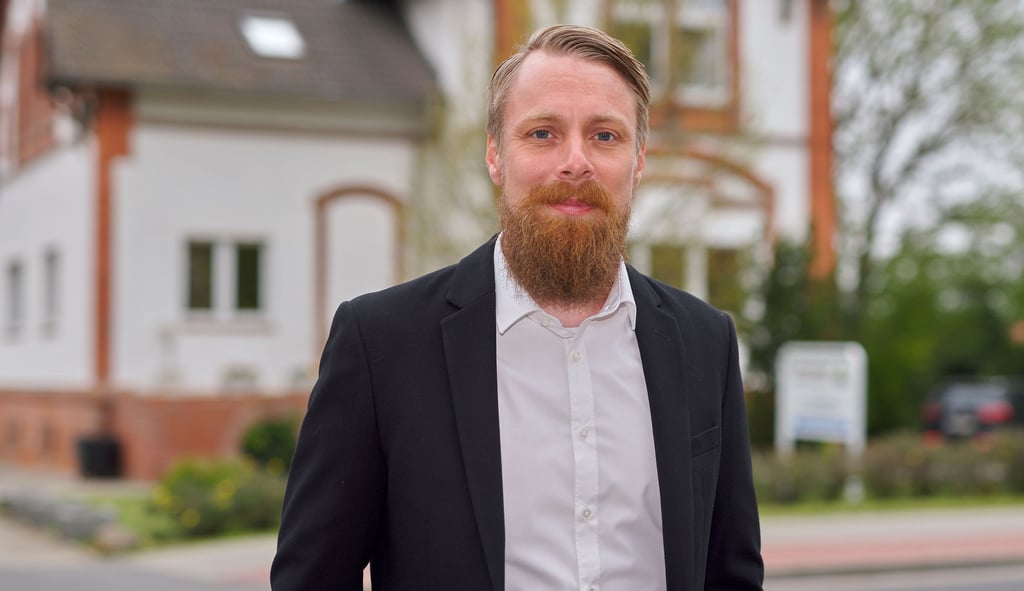 Sebastian Alpers, Geschäftsführer der Umland Wohnungsbaugesellschaft mbH, kann die Reaktion aus Börde-Hakel nicht nachvollziehen.