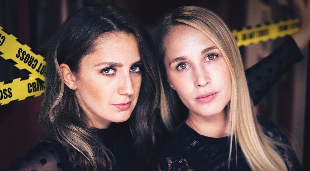 Laura Wohlers und Paulina Krasa treten mit ihrem Crime-Podcast in Magdeburg auf.