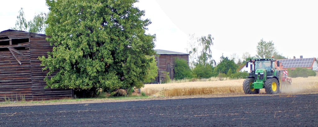 Wichtiges Ziel der Brandbekämpfer war der Schutz der hölzernen Scheunen auf den bewohnten Grundstücken von Schmatzfeld. Hätten die Scheunen Feuer gefangen, wären die unmittelbar angrenzenden Wohnhäuser in großer Gefahr gewesen.