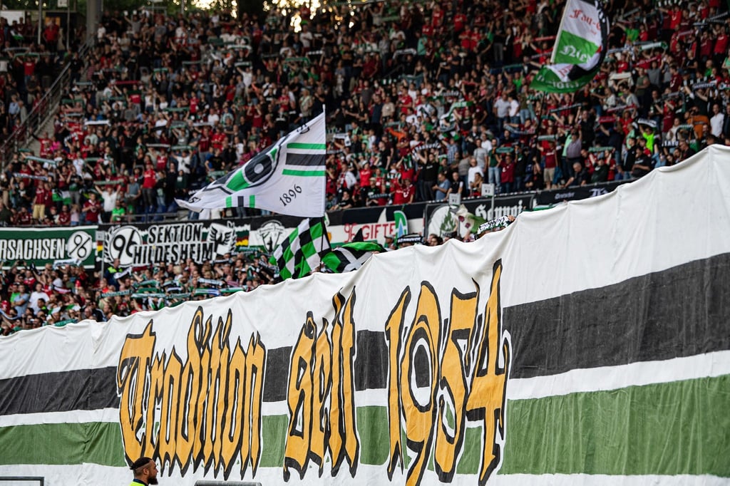 In Hannover gab es einen Notfall auf der Tribüne.