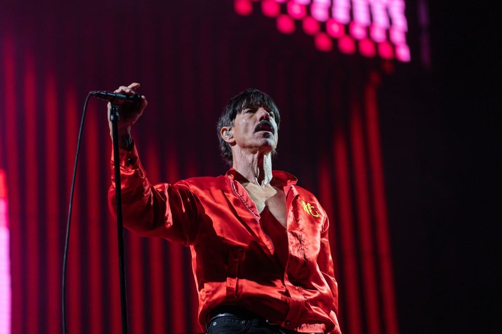 Die US-Rocker Red Hot Chili Peppers haben ein neues Album angekündigt. Hier Sänger Anthony Kiedis bei einem Auftritt in Barcelona.