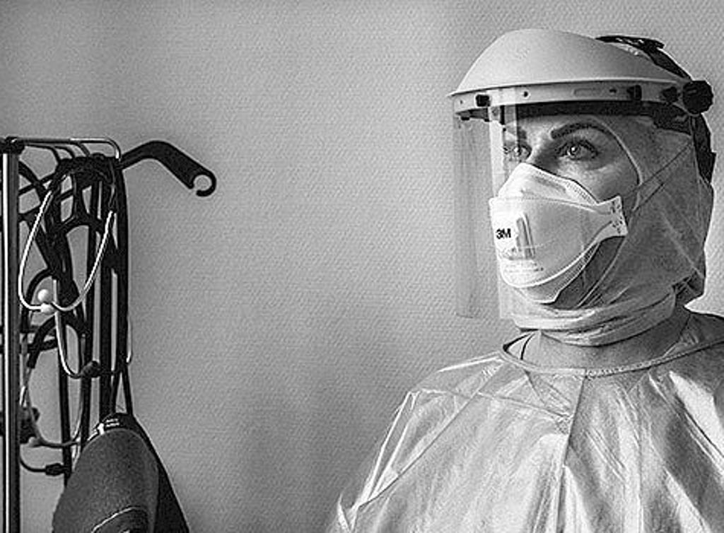 „Wer trägt die Last?“ lautet der Titel einer Ausstellung im Magdeburger Uniklinikum.
