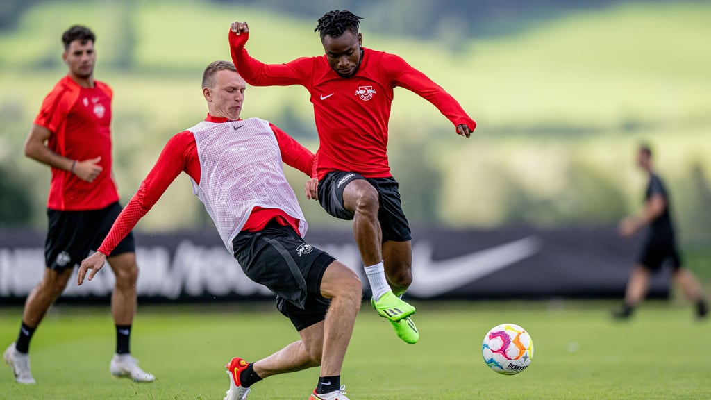 Ademola Lookman trainiert noch mit RB Leipzig.