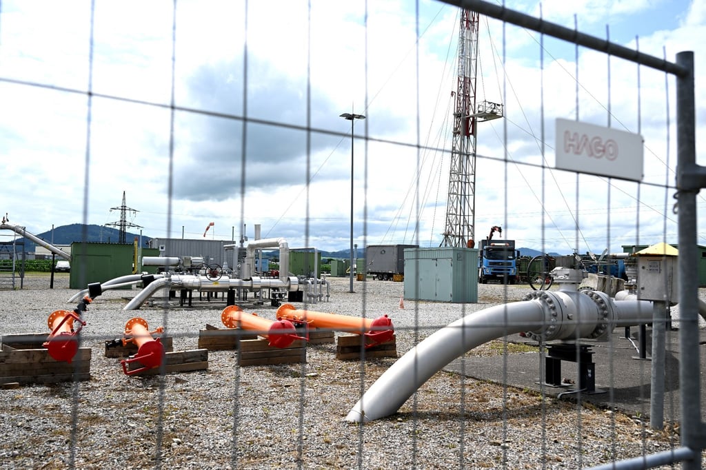 Blick auf Leitungsrohre in der Gasspeicherstation Haidach in Salzburg.