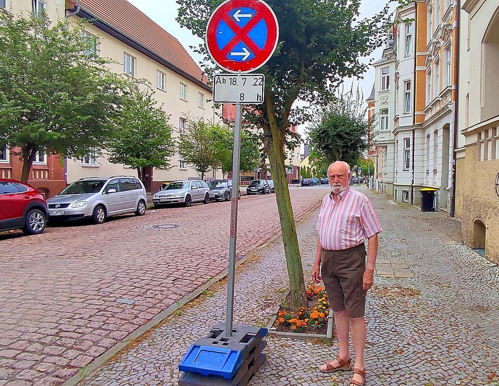 „Wenn sie wenigstens ein Dixi-Klo aufstellen würden.“ Volksstimme-Leser Günter Geißler wundert sich über das Parkverbot in der Blumenthalstraße in der Stendaler Bahnhofsvorstadt.