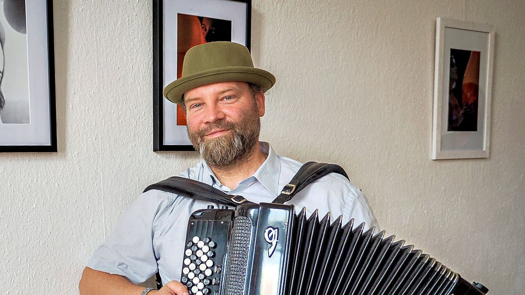 Der Magdeburger Musiker und Fotograf Martin Müller stellt in der Kleinen Galerie der Kulturwerkstatt Gommern Aktfotografien aus.