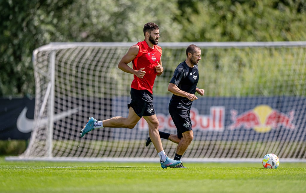 Josko Gvardiol beim Individualtraining im Trainingslager von RB Leipzig.
