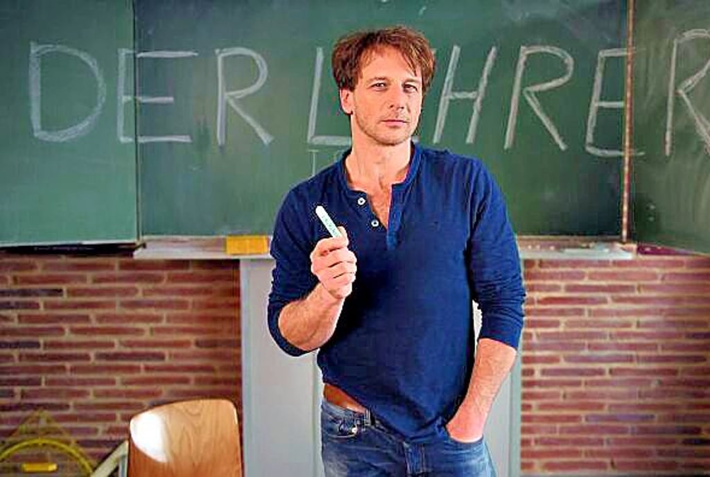 Henrik Duryn als "Der Lehrer"