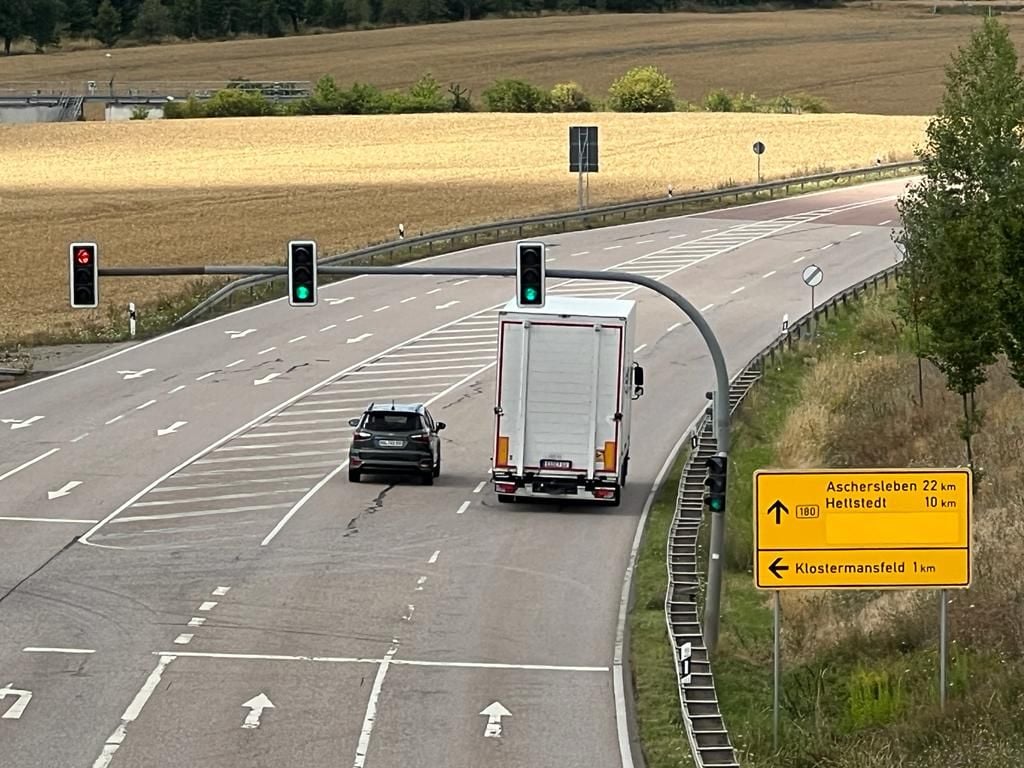 Bald rollen keine Autos mehr über die B 180 bei Klostermansfeld.