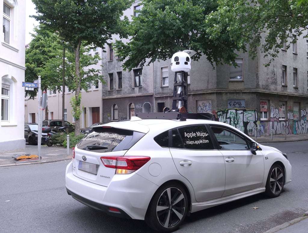 Mit solchen Fahrzeigen hat Apple die Aufnahme für die "Look Around"-Funktion angefertigt.