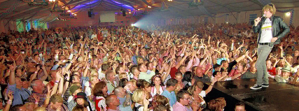 Stimmungssänger Mickie Krause ist schon Stammgast bei der Wernigeröder Wiesngaudi. Auch in diesem Jahr wird er wieder für Partystimmung für bis zu 2000 Besucher sorgen.