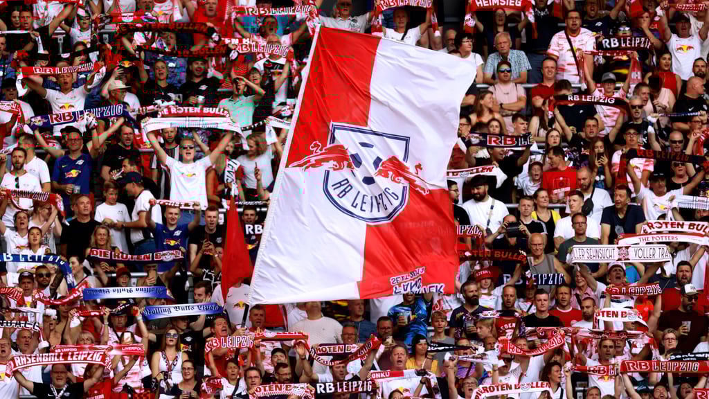 Der Heim-Fanblock beim Testspiel von RB Leipzig gegen den FC Liverpool.