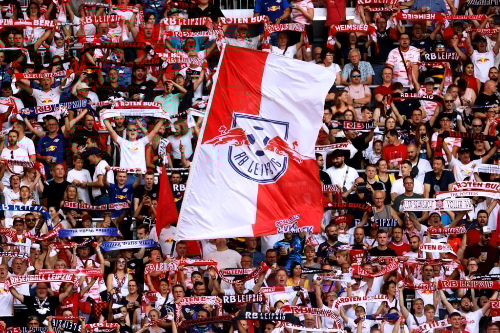 Der Heim-Fanblock beim Testspiel von RB Leipzig gegen den FC Liverpool.
