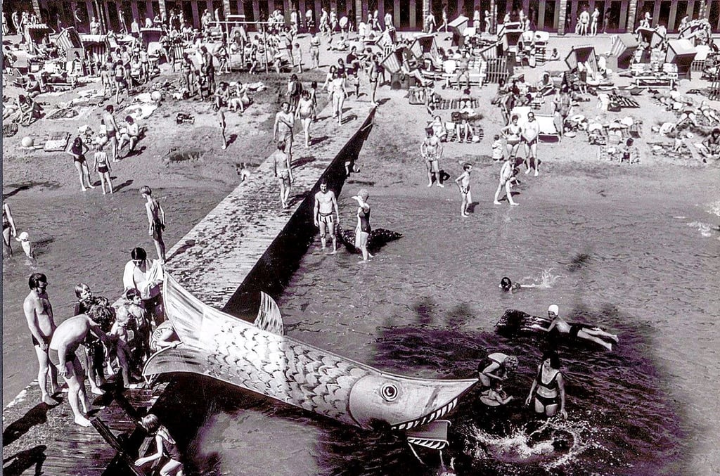 Lang ist’s her: Gäste überfluten das Strandband Adria Dessau-Mildensee vor 50 Jahren.