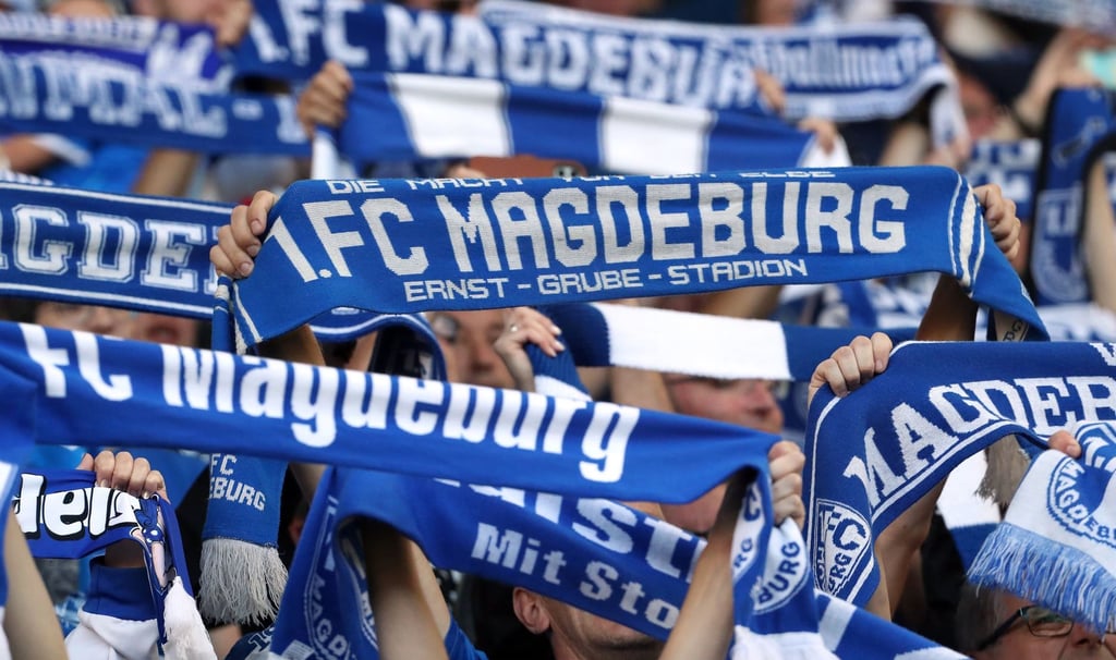 Fans vom 1. FC Magdeburg feierten einen besonderen Anlass in Köthen.