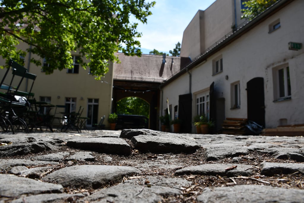 Der Innenhof des Magdeburger Kulturzentrums Moritzhof wird barrierefrei gestaltet.