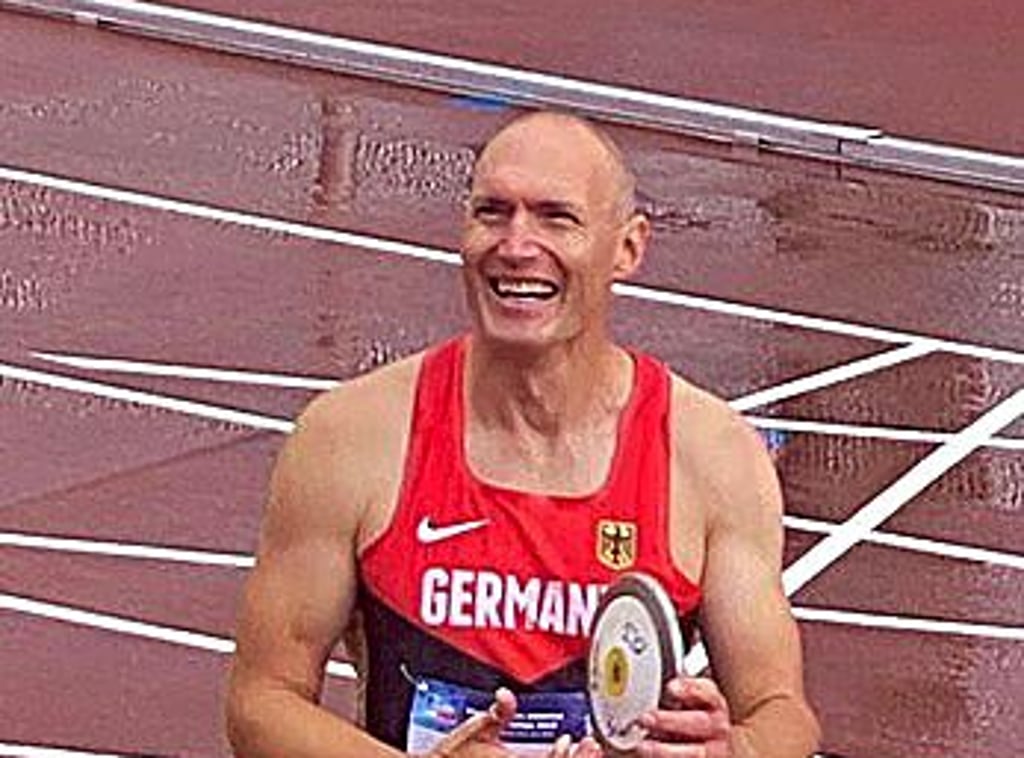 Andreas Hoffmann vom Köthener Sportverein 2009 hat bei der Leichtathletik-WM der Senioren Anfang Juli in Tampere (Finnland) den sechsten Platz im Diskuswerfen der Altersklasse M50 erreicht.