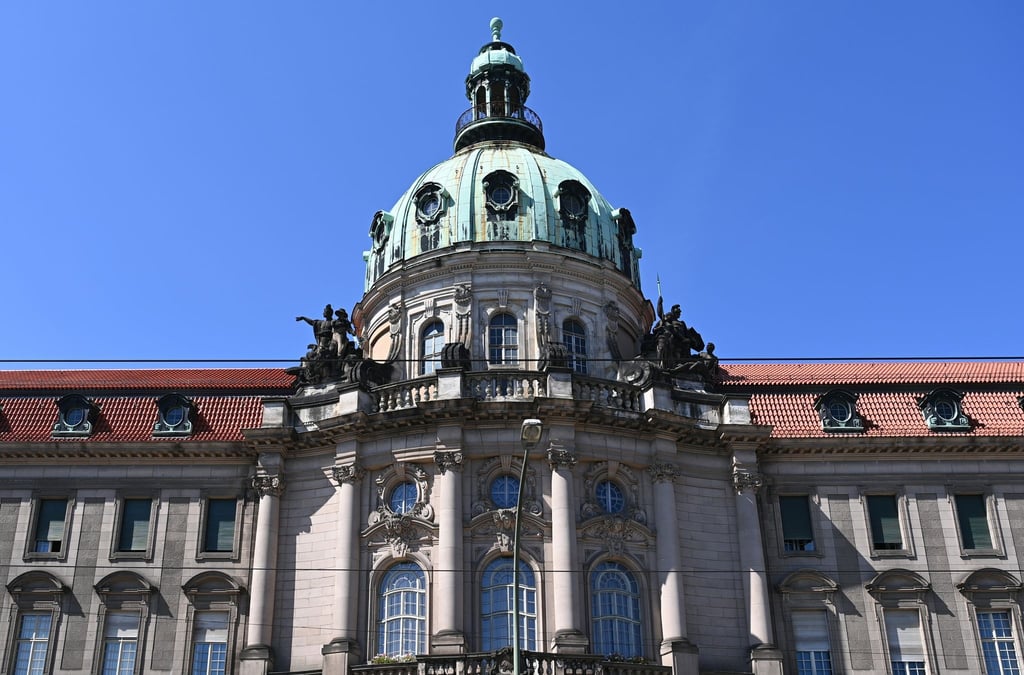 Das Rathaus in der Friedrich-Ebert-Straße.