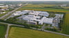 Im Schüco-Werk in Weißenfels arbeiten 930 Mitarbeiter. Das Unternehmen produziert Fenster, Türen und Schiebesysteme aus Kunststoff. 