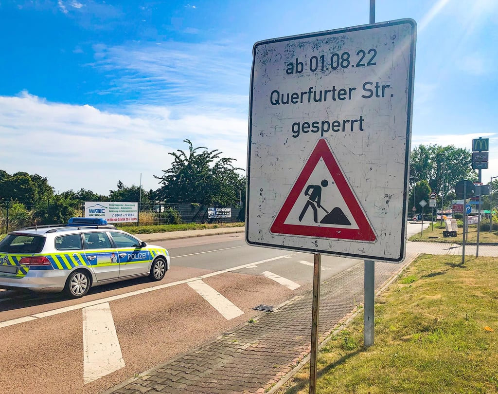Ab Montag, dem 1. August, ist die Querfurter Straße zwischen B 91 und Hallescher Straße wegen Bauarbeiten gesperrt.