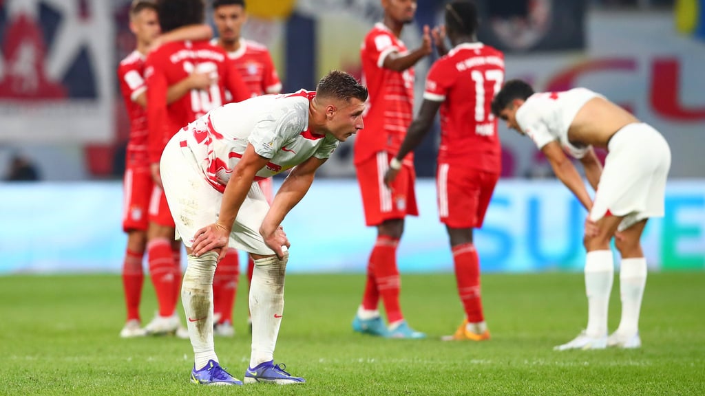 Hängende Köpfe bei RB Leipzig: Willi Orban und Hugo Novoa.