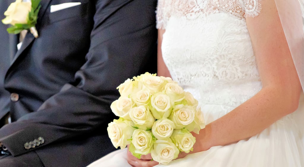 Hunderte Heiratslustige geben sich Jahr für Jahr das Ja-Wort in Wernigerode. Doch nun müssen Brautpaare ganz stark sein: Für vorerst ein Jahr finden keine Trauungen mehr im Rathaus statt.