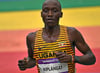 Marathon-Favorit Victor Kiplangat aus Uganda hatte sich mitten auf der Strecke verlaufen – das hätte ihn fast de Sieg gekostet.
