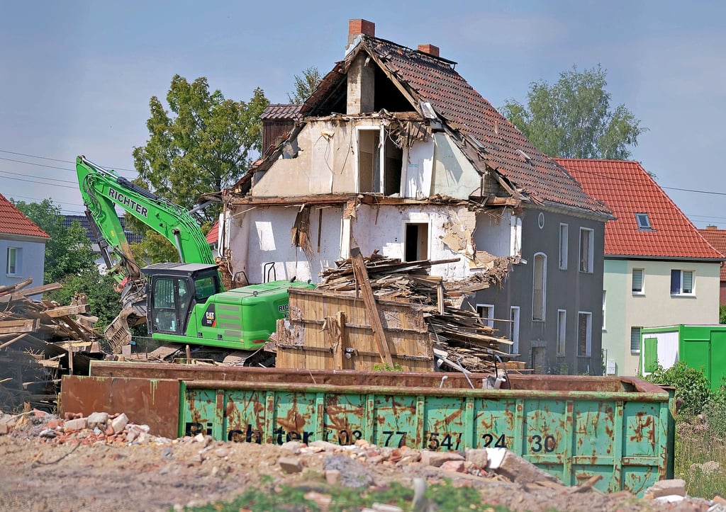 Abriss in der Gagfa-Siedlung in Greppin