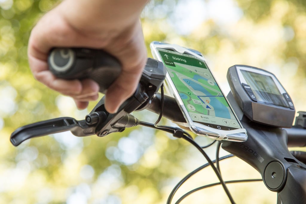 Wer mit dem Fahrrad unterwegs ist und eine Route sucht, kann auf Google Maps zurückgreifen.