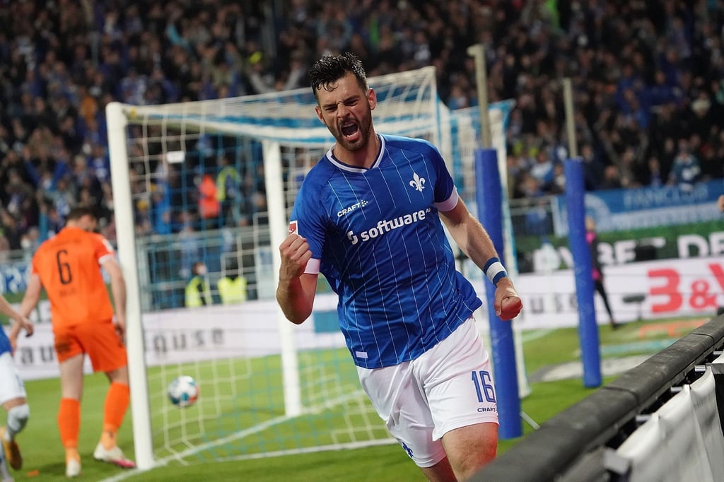 Soll das Interesse vom VfB Stuttgart geweckt haben: Ex-Darmstadt-Profi Luca Pfeiffer.