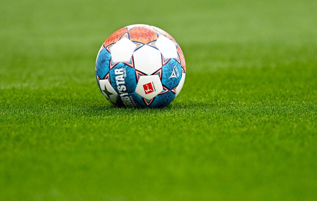 Ohne ein Abonnement gibt es für Fußball-Fans nur ein sehr eingeschränktes TV-Angebot der Fußball-Bundesliga.