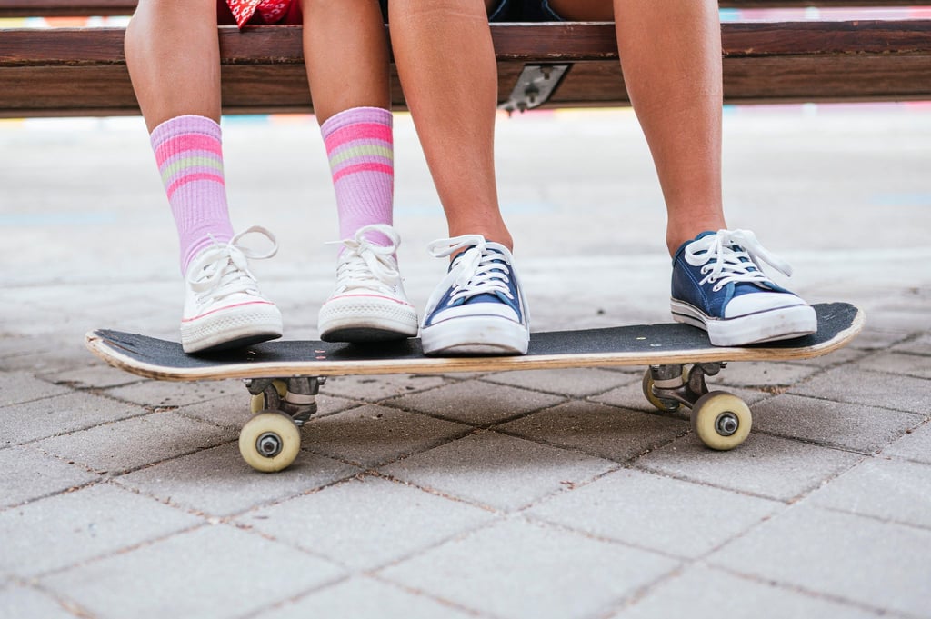 Typisch Junge! Typisch Mädchen! Wirklich? Die ersten Lebensjahre prägen, wie Kinder sich mit ihrem Geschlecht identifizieren und welche Rollenklischees sie annehmen - oder nicht.