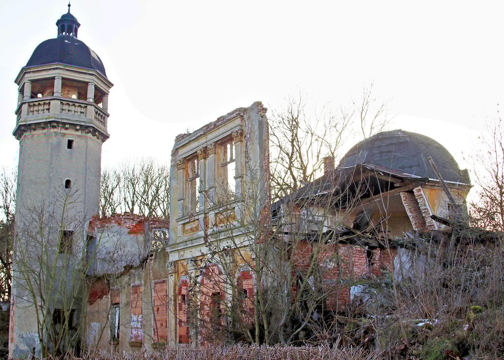 Vom einstigen Glanz des Rittergutes, Schloss Brietzke, ist nicht mehr viel übriggeblieben.