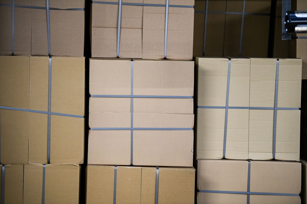 Wegen Fehlern von Post- und Paketdienstleistern sind in diesem Jahr bislang bei der Bundesnetzagentur mehr Beschwerden eingegangen als zuletzt.
