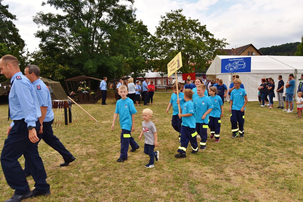 Mit dabei sind die Kinderwehr Löschzwerge Nebra-Reinsdorf und die Jugendfeuerwehr Balgstädt.