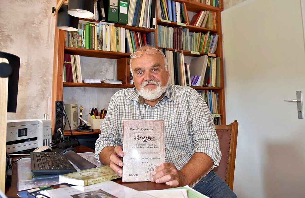 Sieben Bücher zum Sagenschatz aus der Umgebung von Magdeburg hat Klaus-D. Kagelmann aus Magdeburg-Ottersleben schon geschrieben.