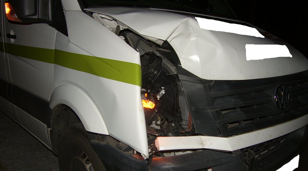 Der Fahrer des VW Crafter hat einen Radfahrer zwischen Diesdorf und Schadewohl übersehen. Der Radler verstarb.