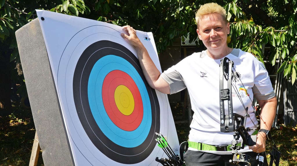 Im „Bowhunter Unlimited“ schoss Heike Gordziel 799 von 900 Ringen und sicherte sich damit ihren ersten Weltmeistertitel.