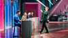 Fahri Yardim (l-r), Nilam Farooq, Olli Schulz und Moderator Joko Winterscheidt in der ProSieben-Show „Wer stiehlt mir die Show?“
