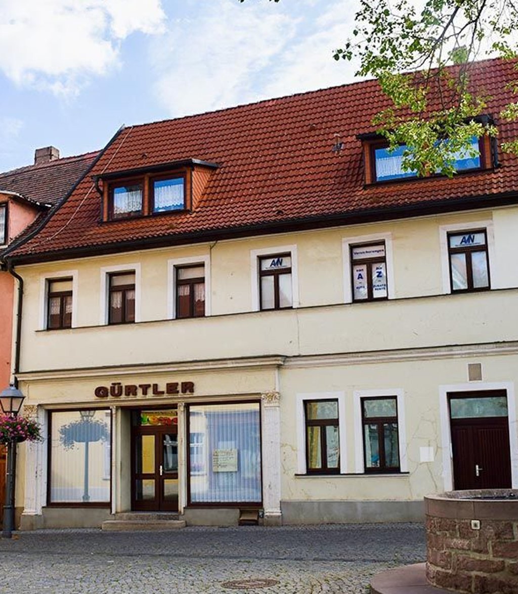 Das Haus Jüdenhof 2 wird bei einer Auktion angeboten.
