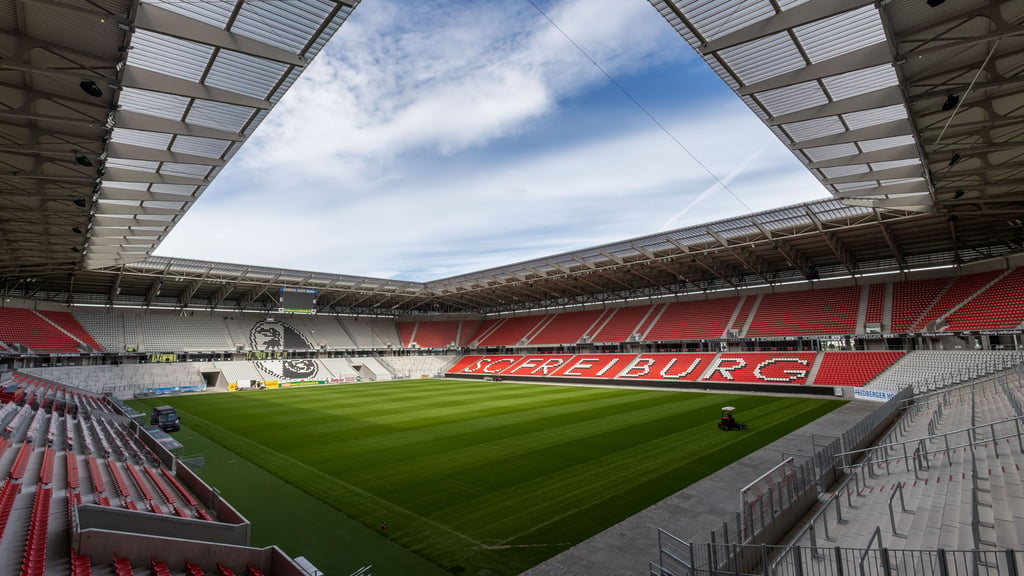 Solar technology from Bitterfeld supplies Bundesliga club SC Freiburg with enough electricity for the whole year