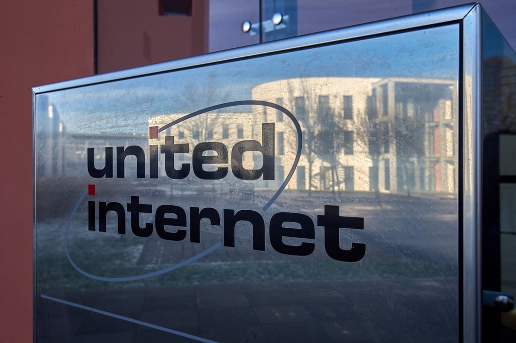 Der Internetkonzern hat einem Bericht zufolge GMX und Web.de zum Verkauf gestellt.