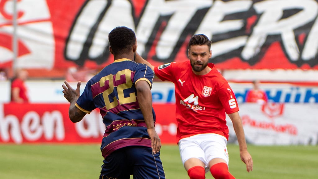 Niklas Kreuzer trägt inzwischen das rote HFC-Trikot, hat mit Dynamo Dresden aber viel erlebt.