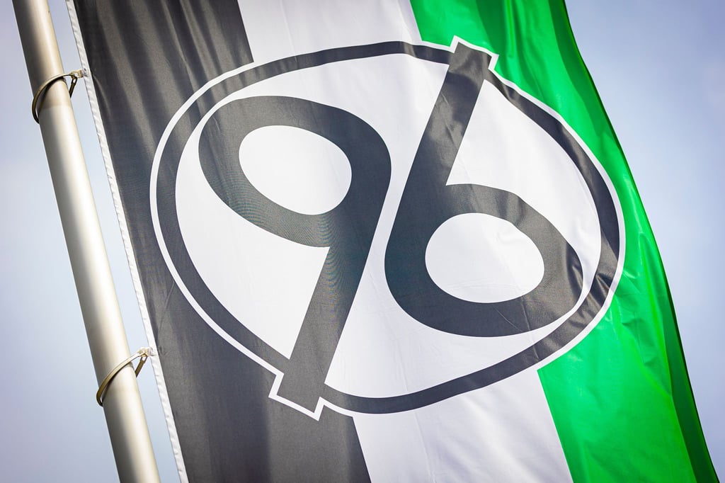 Bei Hannover 96 beginnt die Suche nach einer möglichen Kompromisslösung im Streit um die Vereinsführung.